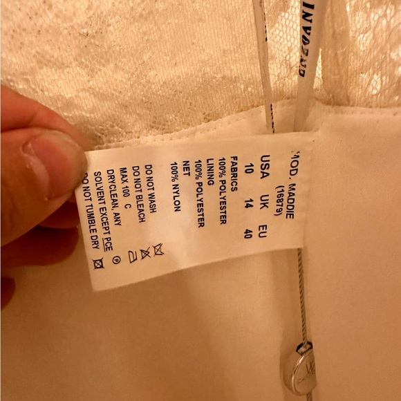 Princess Style Ball Gown Ivory Silver Champagne Maddie Enzoani Wedding Dress - Picture 4 of 4